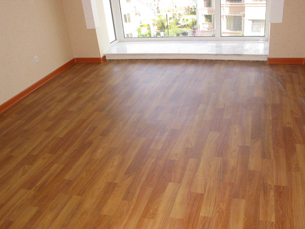 地板装修后效果图