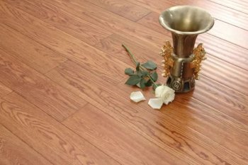 实木地板的优缺点，实木地板如何选购