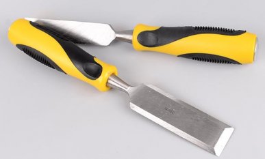 传统木工工艺：手工凿子挖槽（视频）