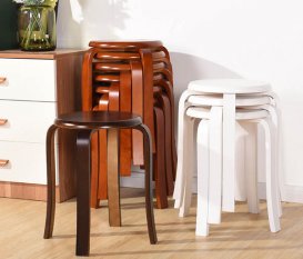 视频：国外木匠制作木头凳子的过程